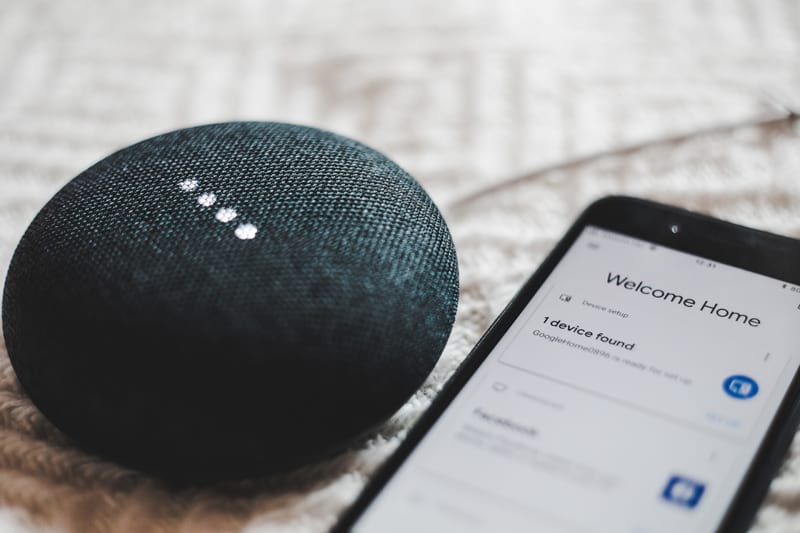 Expert security guide for how apps are changing the face of home security. Find out more about control over alarm sensors, automatic notifications, event logs, remote management & integration with CCTV camera technology.